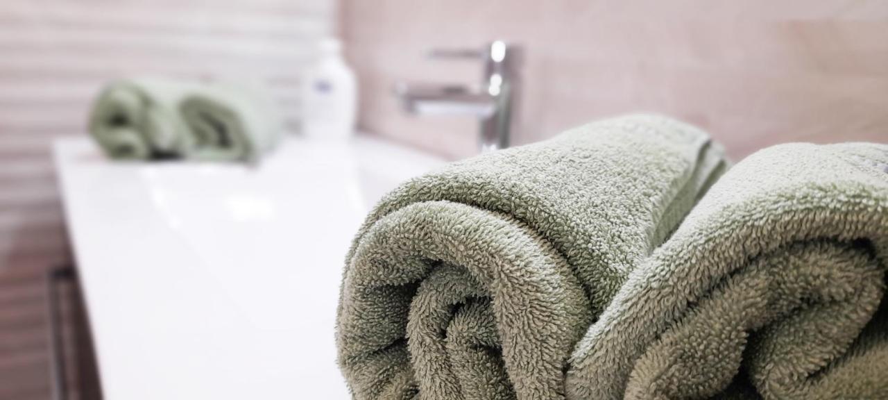 Home Suite Home Bed & Breakfast Merano Bagian luar foto